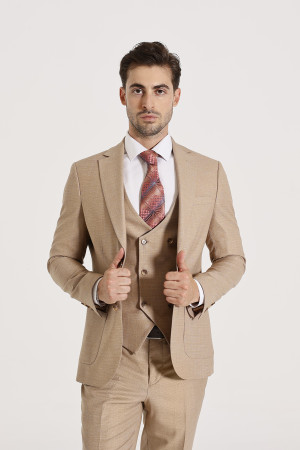  Mono Collar Vest Suit