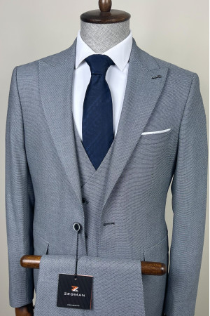 Suit with Pointed Collar Vest
