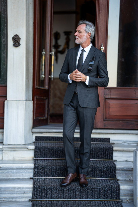 %100 Yün Çizgili Takım Elbise