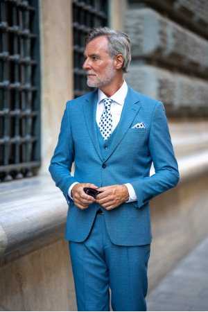  Mono Collar Vest Suit