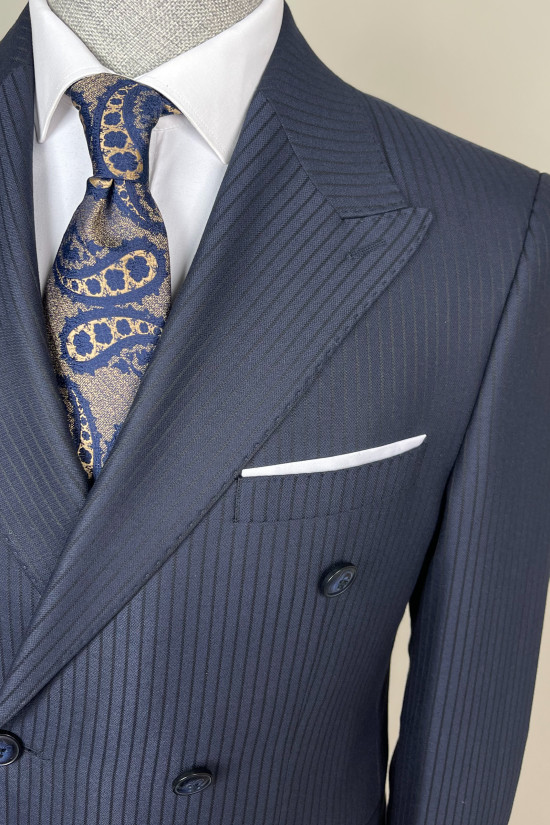 Çizgili Kruvaze Takım Elbise 