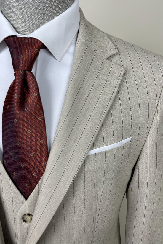 Çizgili Mono Yaka Yelekli Takım Elbise 