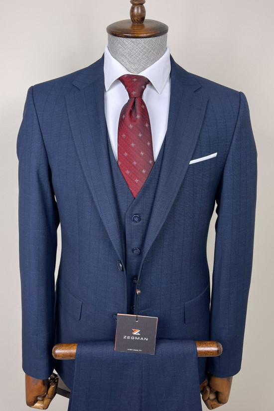 Çizgili Mono Yaka Yelekli Takım Elbise 