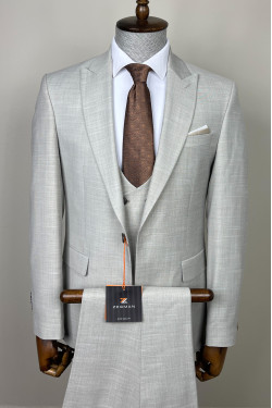 Sivri Yaka Yelekli Takım Elbise