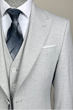 Sivri Yaka Ekose Yelekli Takım Elbise