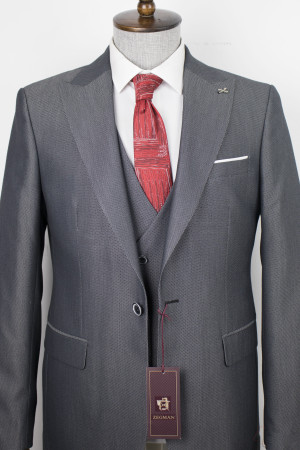 Pointed Collar Vest Suit