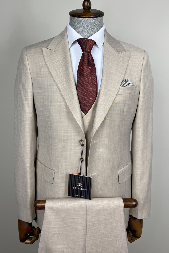 Sivri Yaka Yelekli Takım Elbise