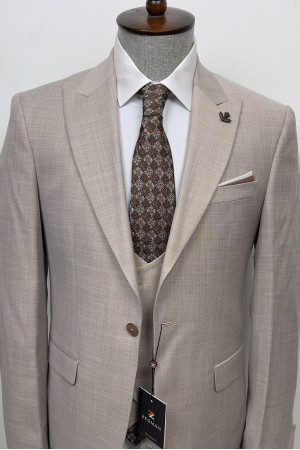 Pointed Collar Vest Suit
