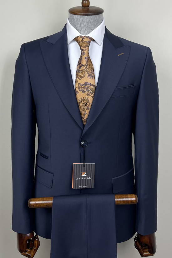 Altınyıldız Sivri Yaka Takım Elbise