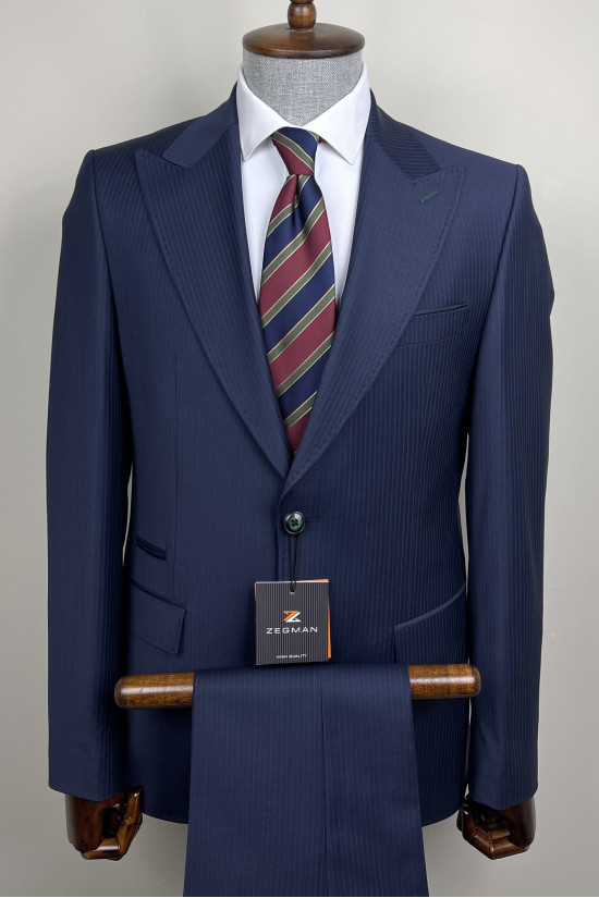 Altınyıldız Sivri Yaka Takım Elbise