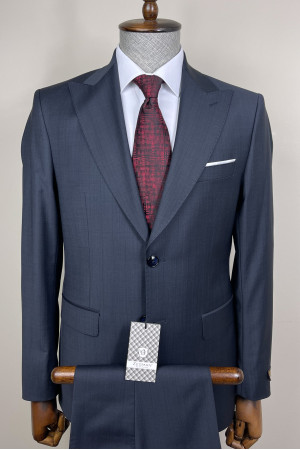 Altınyıldız Sorti Çizgili Sivri Yaka Takım Elbise