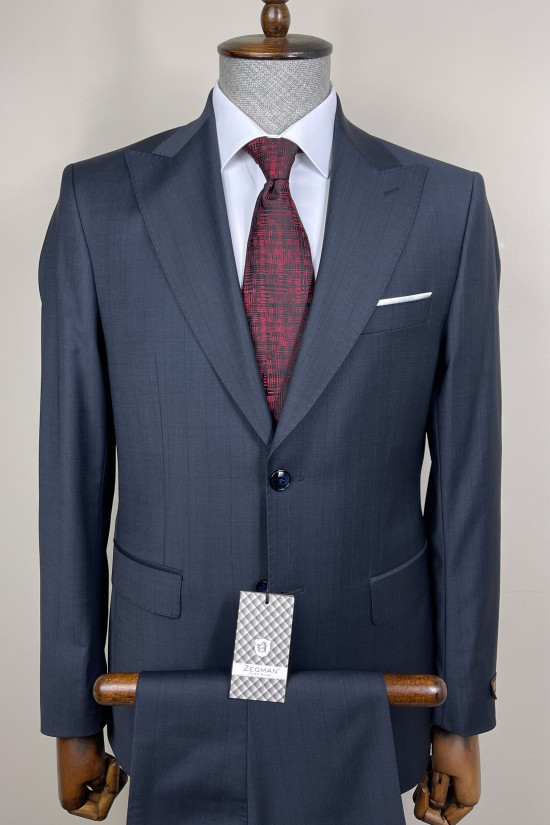 Altınyıldız Sorti Çizgili Sivri Yaka Takım Elbise