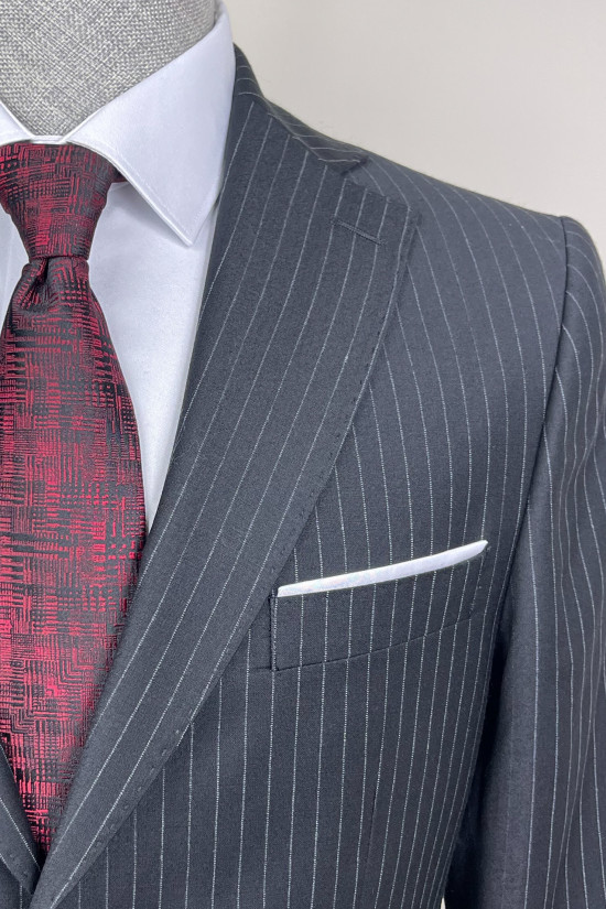 Altınyıldız Sorti Çizgili Mono Yaka Takım Elbise