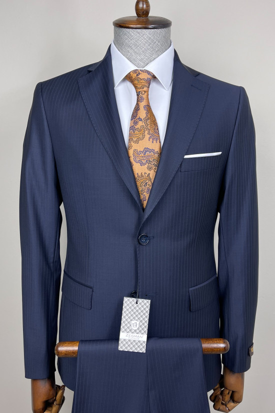 Altınyıldız Sorti Çizgili Mono Yaka Takım Elbise