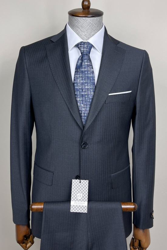 Altınyıldız Sorti Çizgili Mono Yaka Takım Elbise